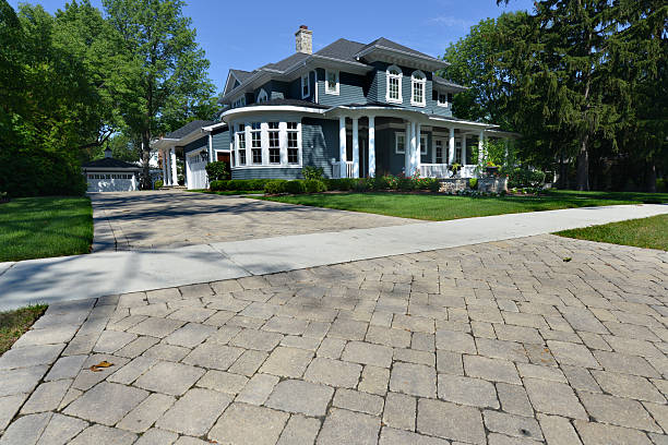 Best Concrete Paver Driveway  in Deephaven, MN