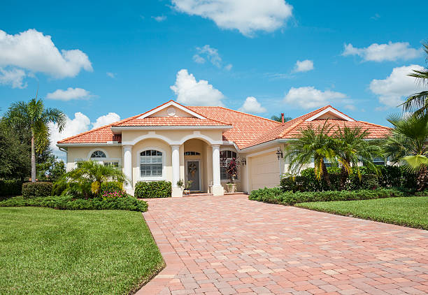 Best Cobblestone Driveway Pavers  in Deephaven, MN